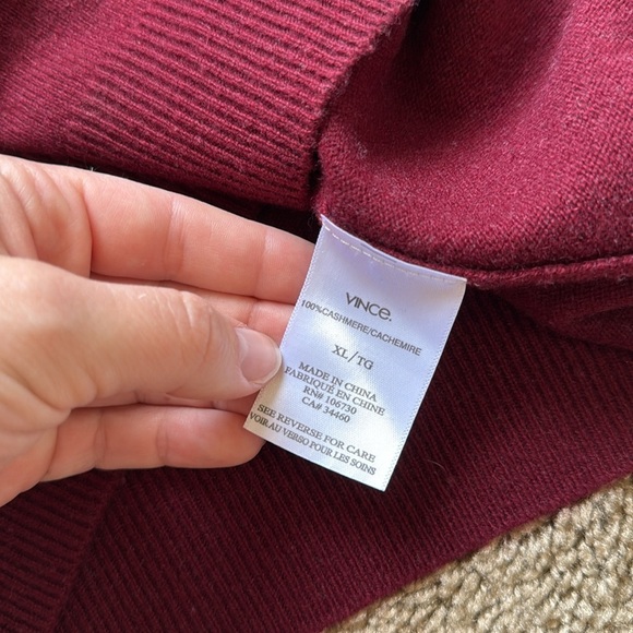 Vince 100% Cashmere Burgundy Red V Neck Sweater - Picture 6 of 8